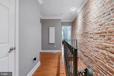 Entry Way - 320 S Lehigh St, Baltimore, MD 21224 photo 10 of 11