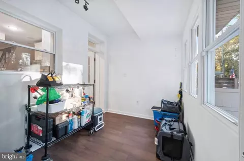 Entry Way - 320 S Lehigh St, Baltimore, MD 21224 photo 8 of 11