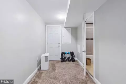 Entry Way - 320 S Lehigh St, Baltimore, MD 21224 photo 11 of 11