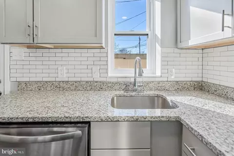 Kitchen - 516 Warner St, Baltimore, MD 21230 photo 3 of 3