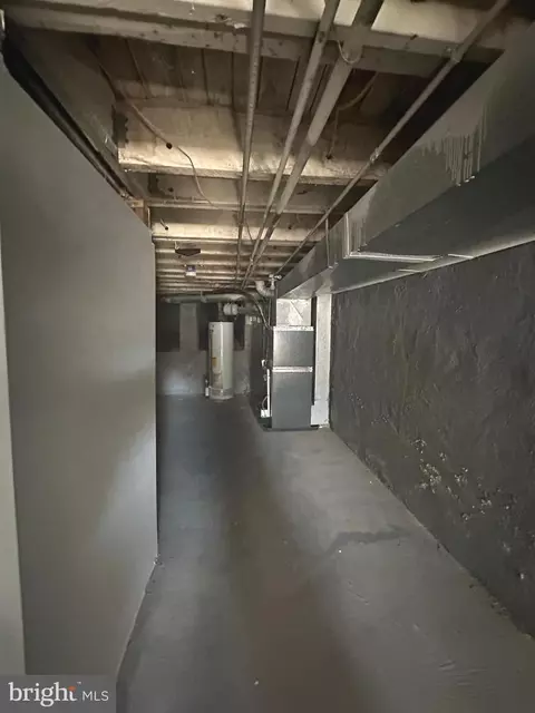 Entry Way - 1626 E Preston St, Baltimore, MD 21213 photo 5 of 5