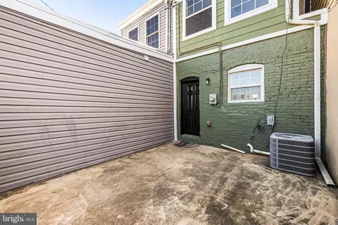 Exterior - 3336 Keswick Rd, Baltimore, MD 21211 photo 6 of 12