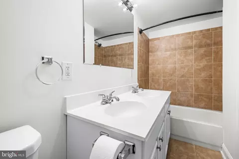 Bath - 3336 Keswick Rd, Baltimore, MD 21211 photo 2 of 2