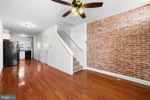 Entry Way - 3336 Keswick Rd, Baltimore, MD 21211 photo 3 of 8