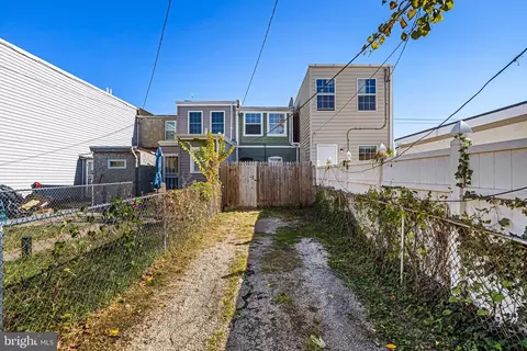 Exterior - 3336 Keswick Rd, Baltimore, MD 21211 photo 8 of 12