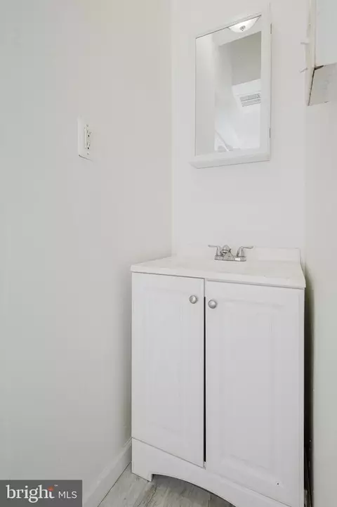 Bath - 615 Oldham St, Baltimore, MD 21224 photo 2 of 2
