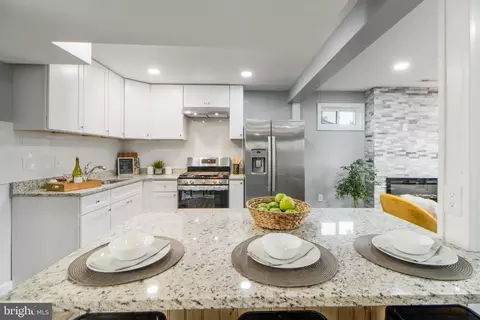 Kitchen - 5528 Plainfield Ave, Baltimore, MD 21206 photo 4 of 6