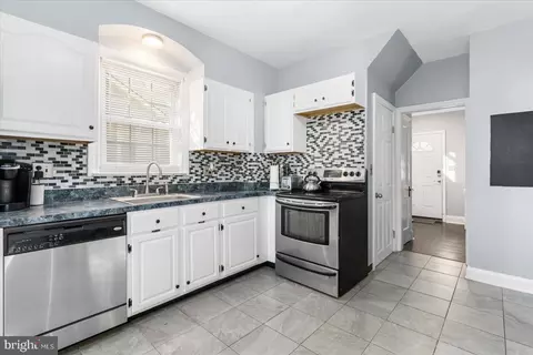 4009 E Northern Pkwy, Baltimore, MD 21206