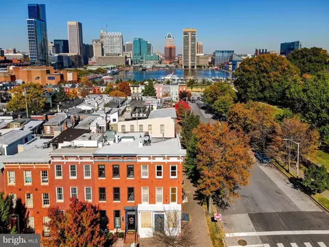 View/Area - 228 Warren Ave, Baltimore, MD 21230 photo 5 of 9