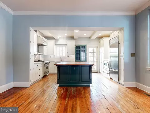 Kitchen - 228 Warren Ave, Baltimore, MD 21230 photo 1 of 9