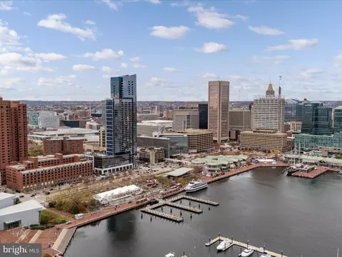 View/Area - 10 E Lee St #2408, Baltimore, MD 21202 photo 4 of 10