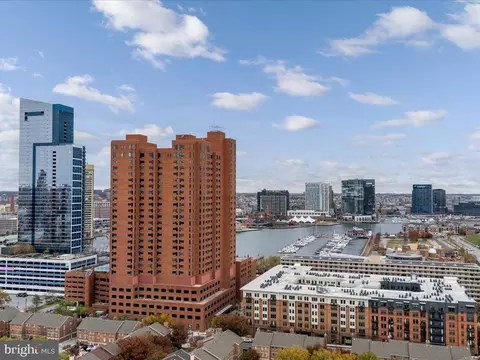 View/Area - 10 E Lee St #2408, Baltimore, MD 21202 photo 3 of 10