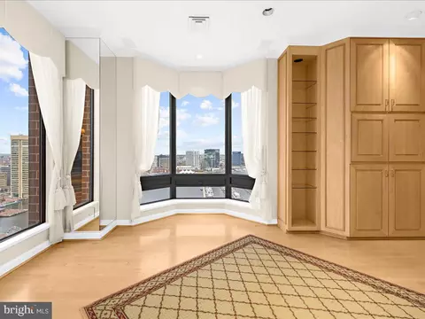 Living - 10 E Lee St #2408, Baltimore, MD 21202 photo 6 of 11