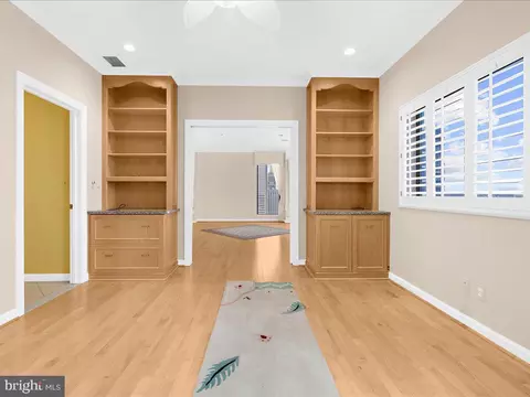Living - 10 E Lee St #2408, Baltimore, MD 21202 photo 8 of 11