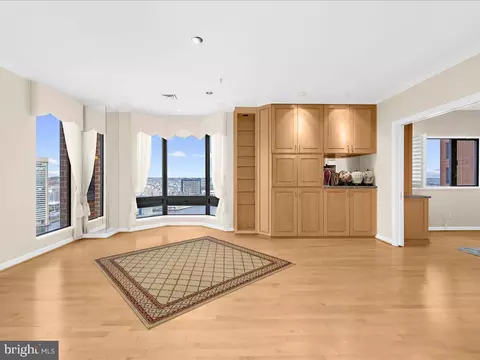 Living - 10 E Lee St #2408, Baltimore, MD 21202 photo 5 of 11