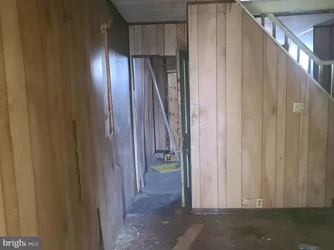 1609 Cole St, Baltimore, MD 21223 photo 2