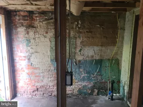 1609 Cole St, Baltimore, MD 21223 photo 4