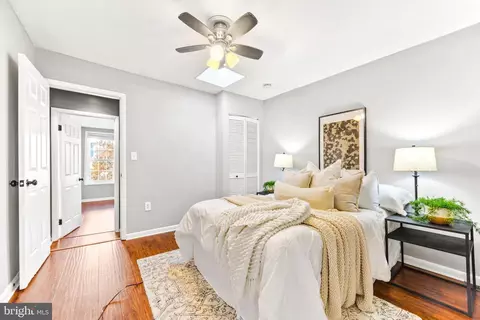 Bedroom - 15 E Barney St, Baltimore, MD 21230 photo 2 of 2