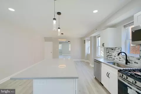 4507 Harcourt Rd, Baltimore, MD 21214 photo 6