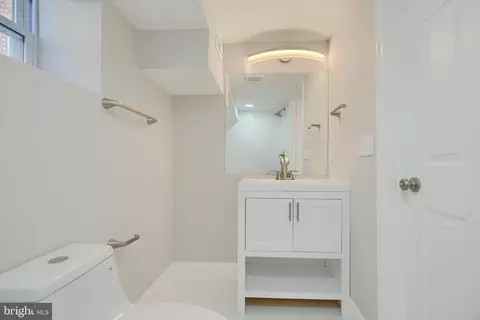 4507 Harcourt Rd, Baltimore, MD 21214 photo 34
