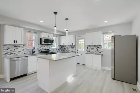 4507 Harcourt Rd, Baltimore, MD 21214 photo 2