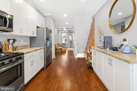 Entry Way - 3303 Odonnell St, Baltimore, MD 21224 photo 7 of 7