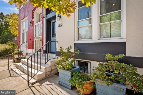 1802 Barclay St, Baltimore, MD 21202