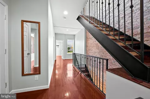 Entry Way - 1802 Barclay St, Baltimore, MD 21202 photo 3 of 6