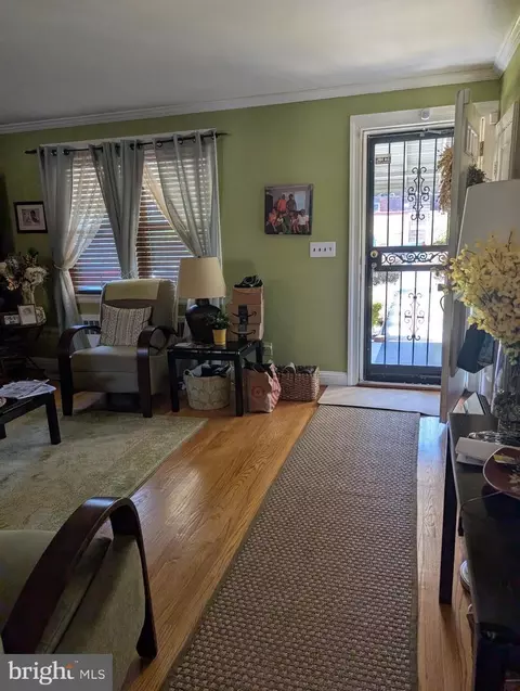 Entry Way - 3829 Rexmere Rd, Baltimore, MD 21218 photo 3 of 3