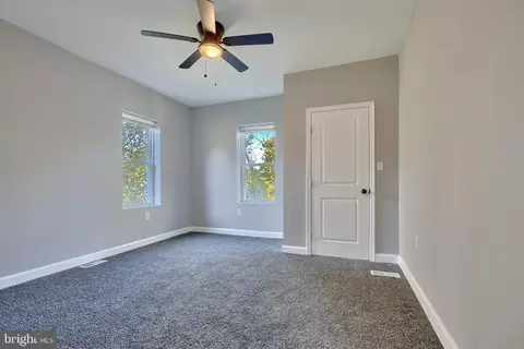 Entry Way - 706 Springfield Ave, Baltimore, MD 21212 photo 6 of 12
