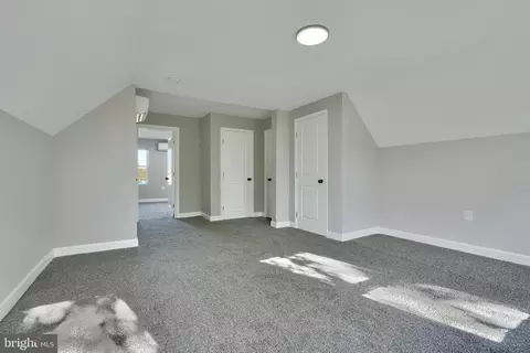 Entry Way - 706 Springfield Ave, Baltimore, MD 21212 photo 8 of 12