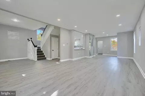 Living - 706 Springfield Ave, Baltimore, MD 21212 photo 1 of 7