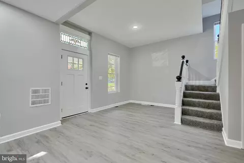 Entry Way - 706 Springfield Ave, Baltimore, MD 21212 photo 1 of 12