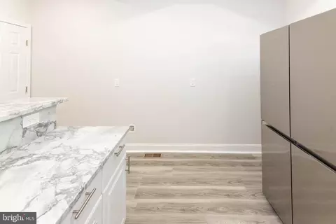 Entry Way - 3026 E Monument St, Baltimore, MD 21205 photo 3 of 17