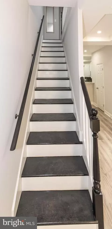Entry Way - 3026 E Monument St, Baltimore, MD 21205 photo 5 of 17
