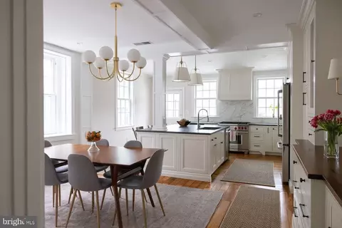 Dining - 2112 E Pratt St, Baltimore, MD 21231 photo 1 of 5