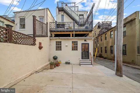 Exterior - 2112 E Pratt St, Baltimore, MD 21231 photo 7 of 10
