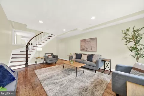 Living - 3030 Odonnell St, Baltimore, MD 21224 photo 1 of 2