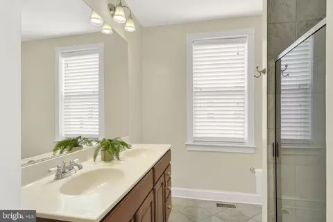 Bath - 3030 Odonnell St, Baltimore, MD 21224 photo 3 of 4