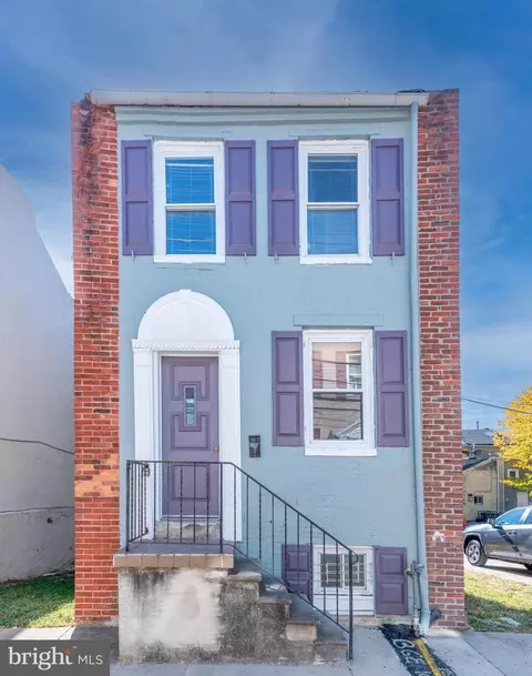 877 Lemmon St, Baltimore, MD 21201