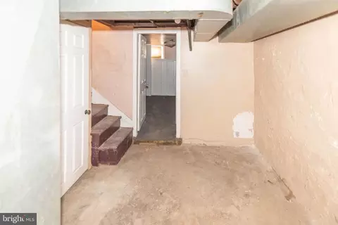 Entry Way - 877 Lemmon St, Baltimore, MD 21201 photo 6 of 7