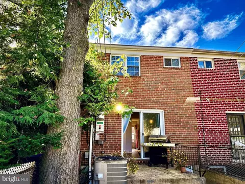 Exterior - 4768 Melbourne Rd, Baltimore, MD 21229 photo 2 of 2