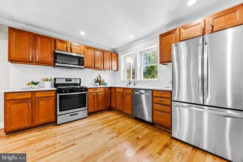 Kitchen - 4209 Ivanhoe Ave, Baltimore, MD 21212 photo 4 of 5