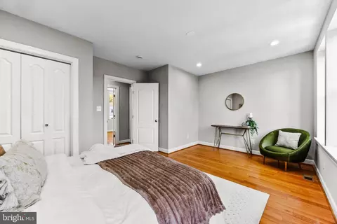 Bedroom - 4209 Ivanhoe Ave, Baltimore, MD 21212 photo 3 of 3