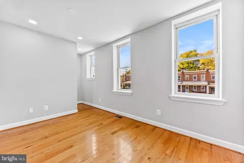 Living - 4209 Ivanhoe Ave, Baltimore, MD 21212 photo 2 of 2