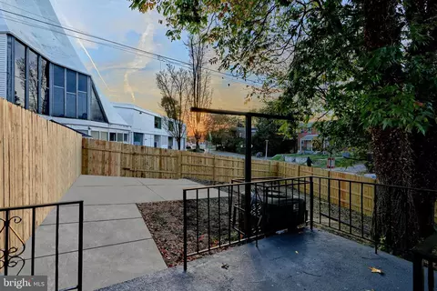 3301 Lake Ave, Baltimore, MD 21213 photo 5