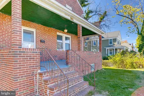 505 E Jeffrey St, Baltimore, MD 21225 photo 2
