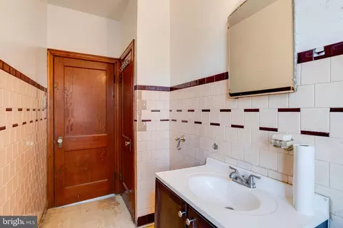 505 E Jeffrey St, Baltimore, MD 21225 photo 40