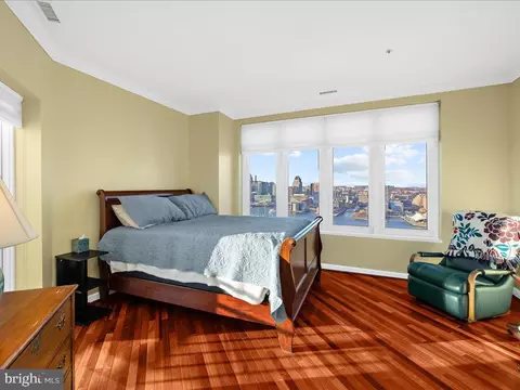 Bedroom - 100 Harborview Dr #PH1D, Baltimore, MD 21230 photo 4 of 5