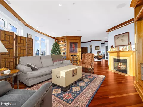 Living - 100 Harborview Dr #PH1D, Baltimore, MD 21230 photo 2 of 2